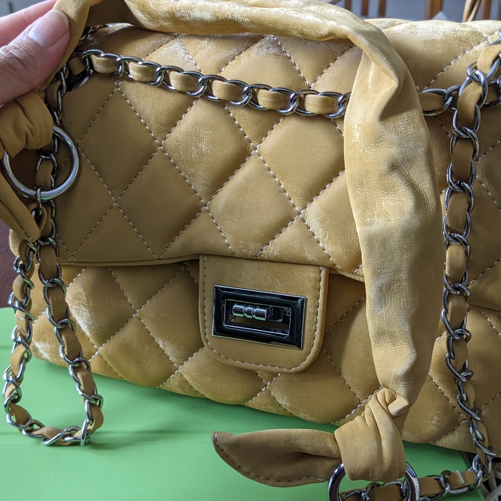 Mustard Purse